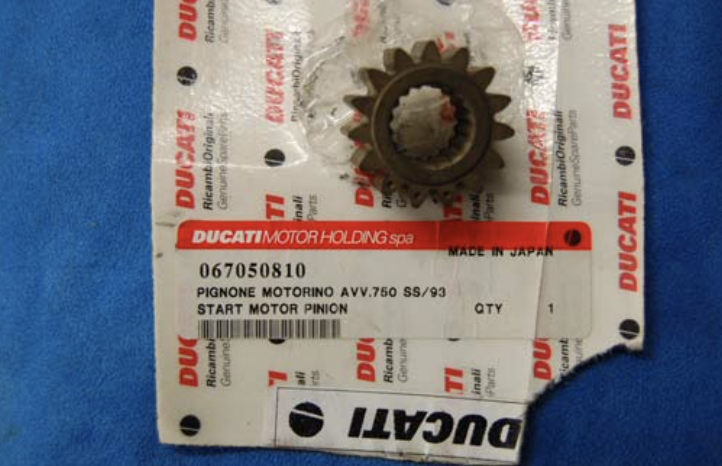 Reparatur eines Ducati-Pantah Anlassers 11